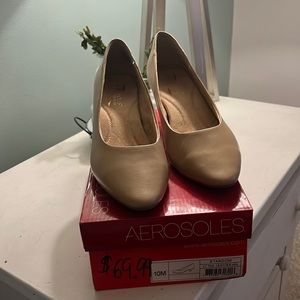 Brand new Aerosoles heels